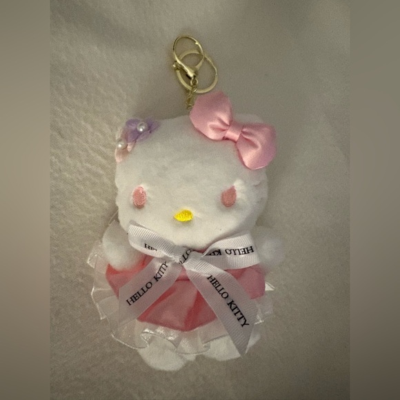 2/10✨Hello Kitty Keychain - Picture 1 of 1
